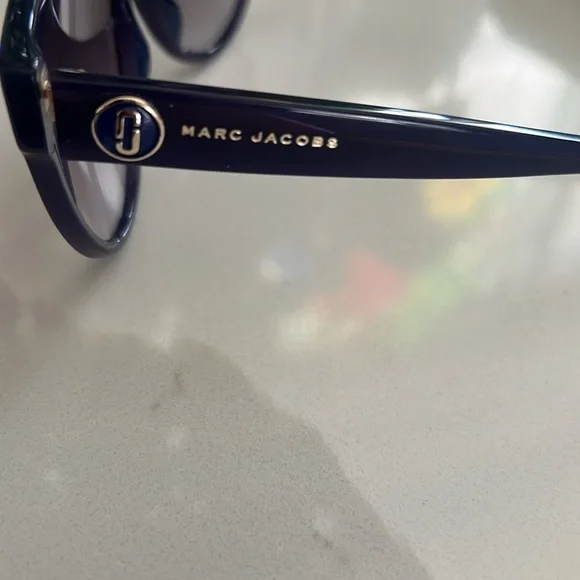 Marc Jacobs sunglasses - Picture 2 of 5